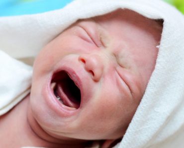 7 Reasons Why Babies Wake Up Crying Hysterically