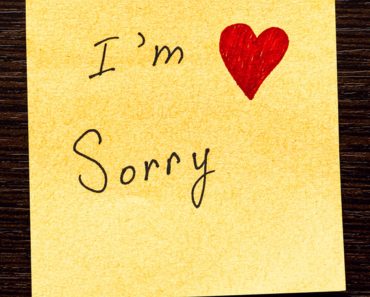 How To Apologize To Your Girlfriend: 24 Simple Ways