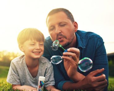 7 Ways In Which Millennial Dads Are Raising Their Kids
