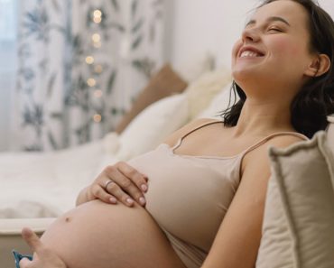 6 Strange Pregnancy Facts No One Talks About
